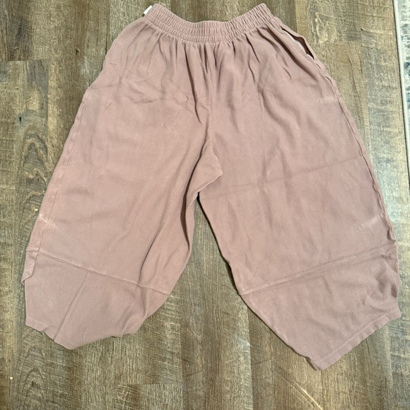 Free People Other - Free People Beach crop wide leg barrel pants